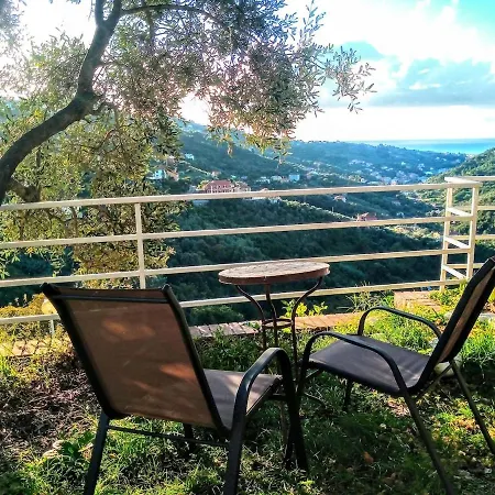 Mareviglia, Between The Sea And The Mountains Apartman