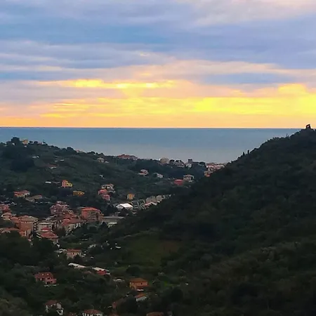 Mareviglia, Between The Sea And The Mountains * Leivi